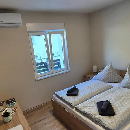 Maycherry Gazde/Camere de închiriat Siófok